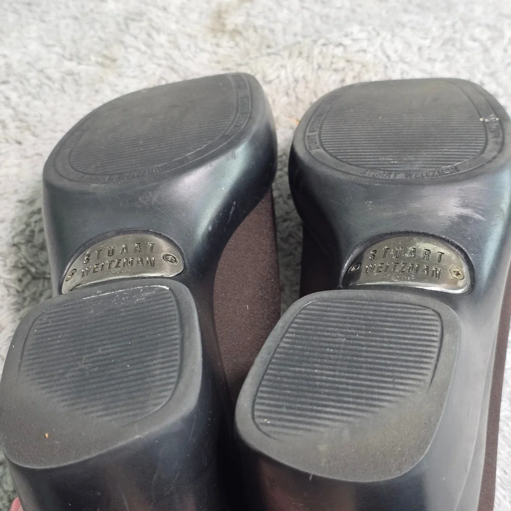 Stuart Weitzman brand stuart